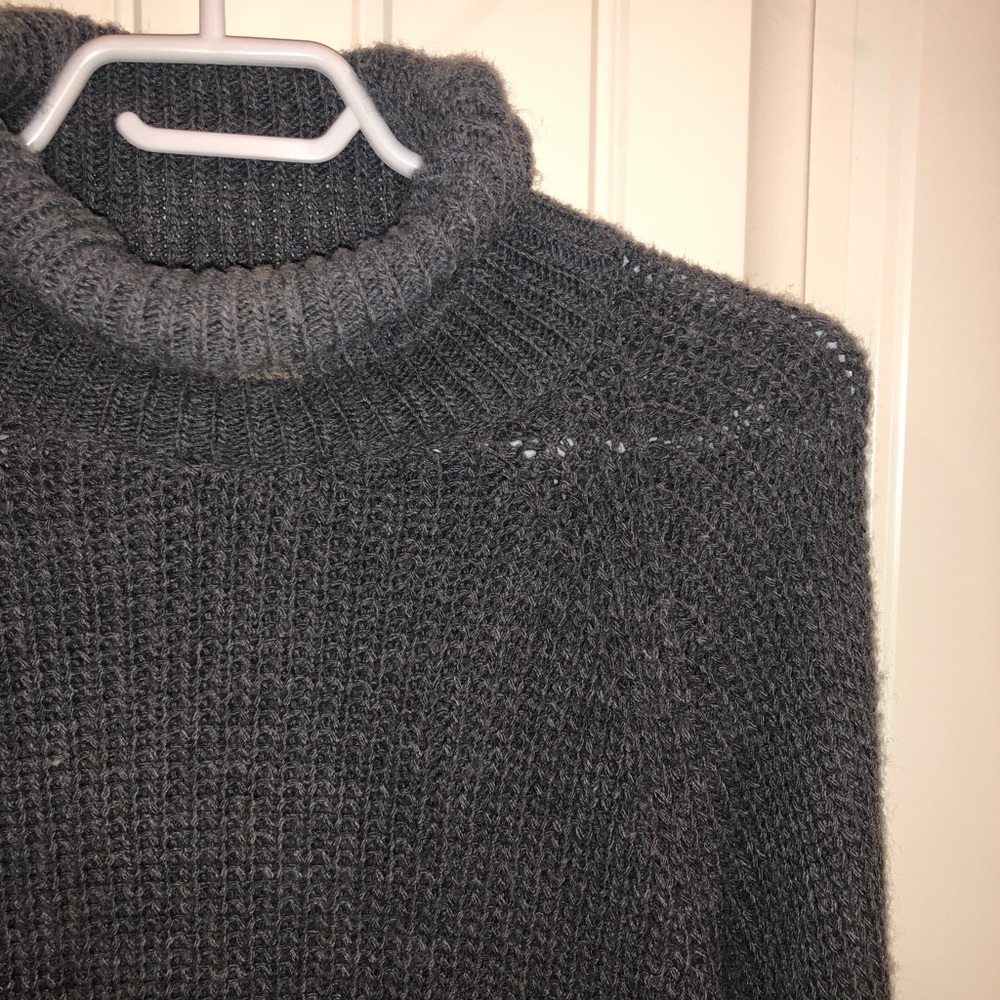 Turtle neck Sweater
